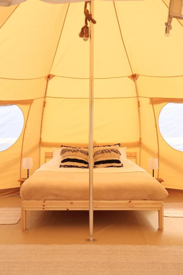 Flore'S Garden Glamping Bran  Extérieur photo