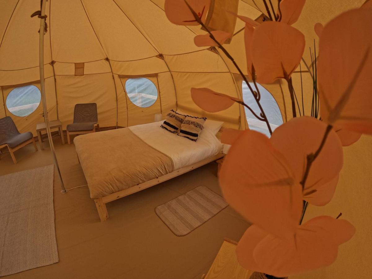 Flore'S Garden Glamping Bran  Extérieur photo