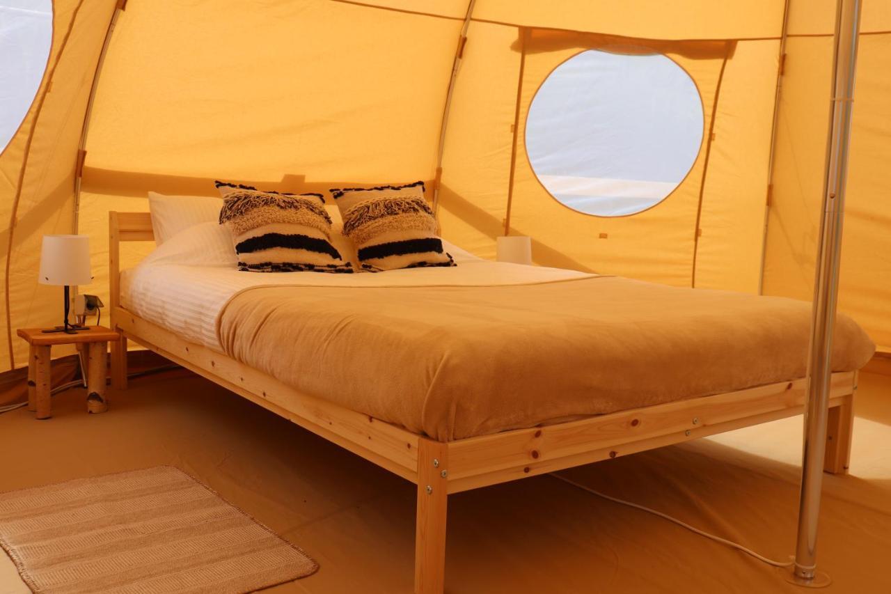 Flore'S Garden Glamping Bran  Extérieur photo
